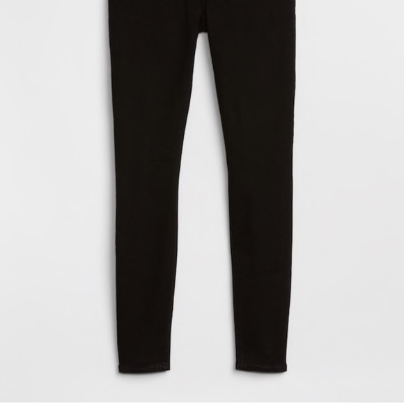 Gap Mid Rise Curvy True Skinny Jeggings
Black - Picture 3 of 8